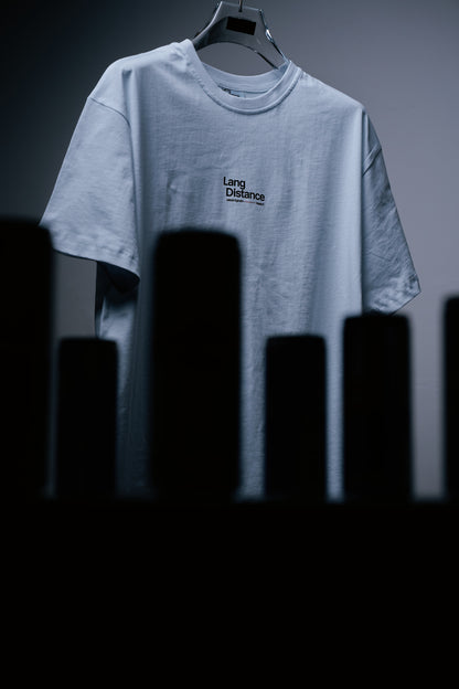 "Klamphuggerbenzin" - Lang Distance Box Fit T-shirt