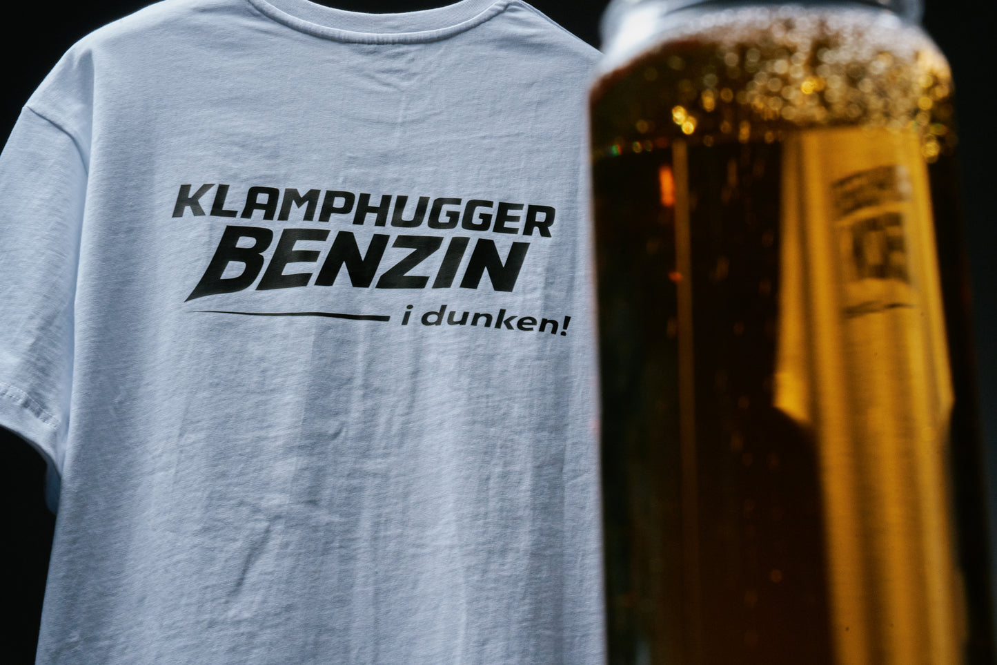 "Klamphuggerbenzin" - Lang Distance Box Fit T-shirt